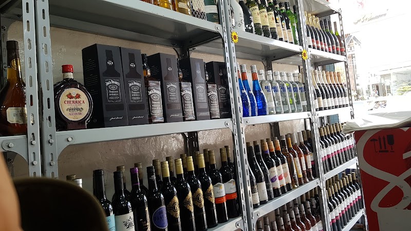 Wosen liqour store